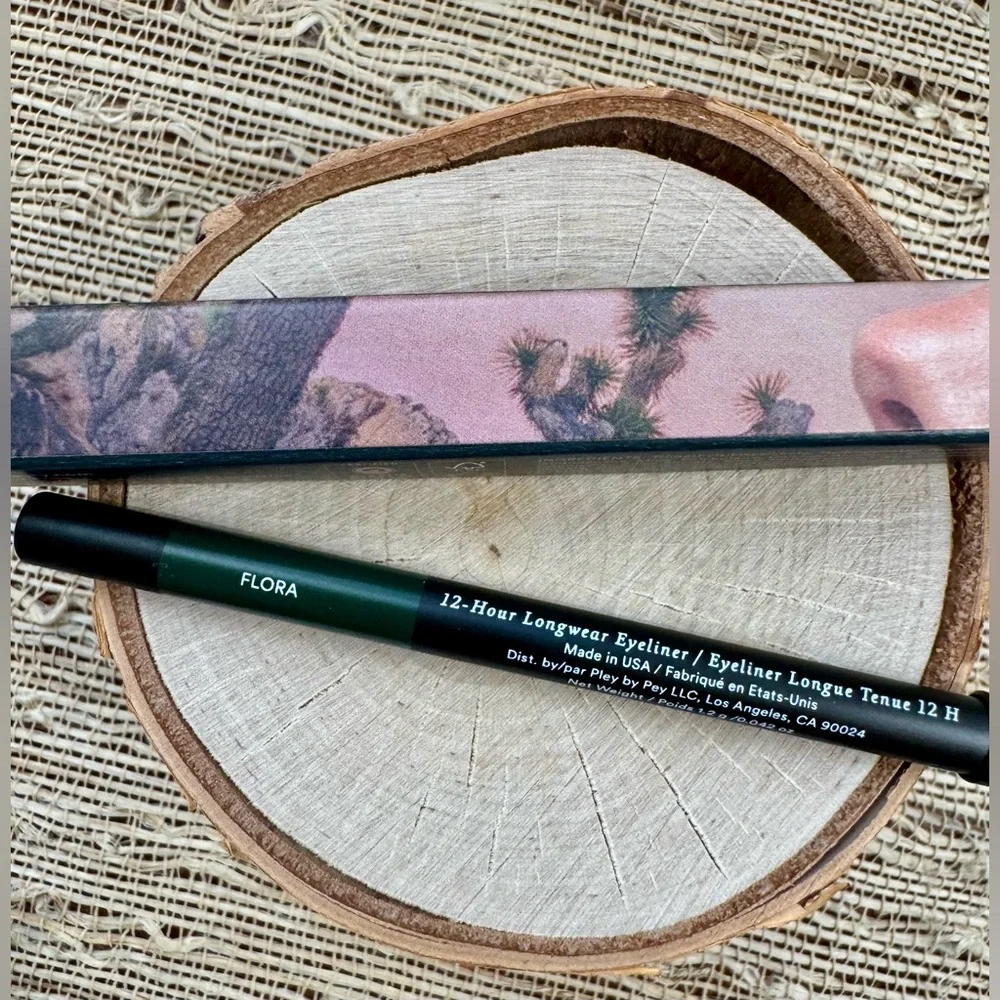 Pley Let it Linger 12-hour Longwear Eyeliner - Flora (Hunter Green)